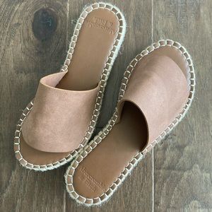 Abercrombie & Fitch Sandals